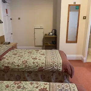 *** Bed & Breakfast Gables United Kingdom